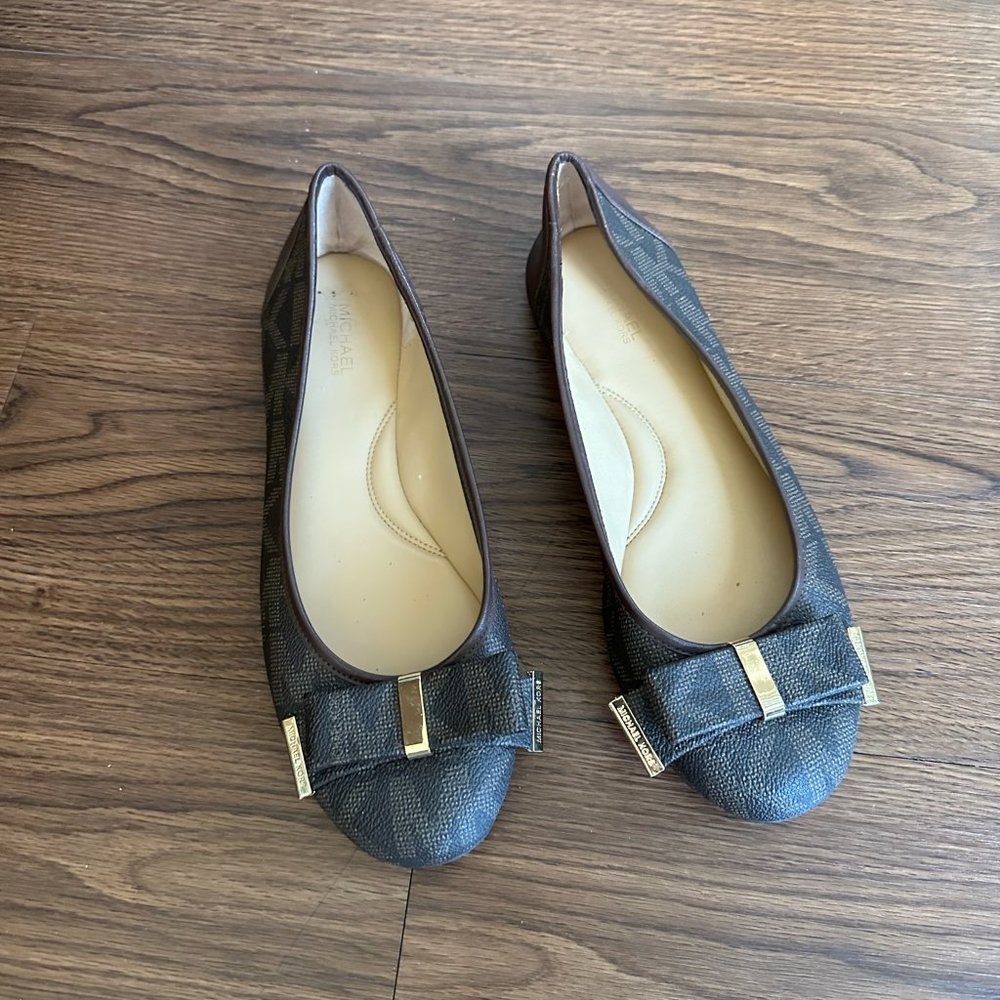 MK Michael Kors Kiera Flats Signature Logo Moccasins Brown Shoe Size 8.5